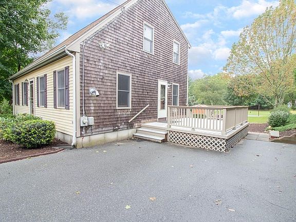 2nd image of 21 Barksdale Ln