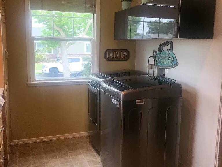 21405 Evalyn Ave — Photo 9
