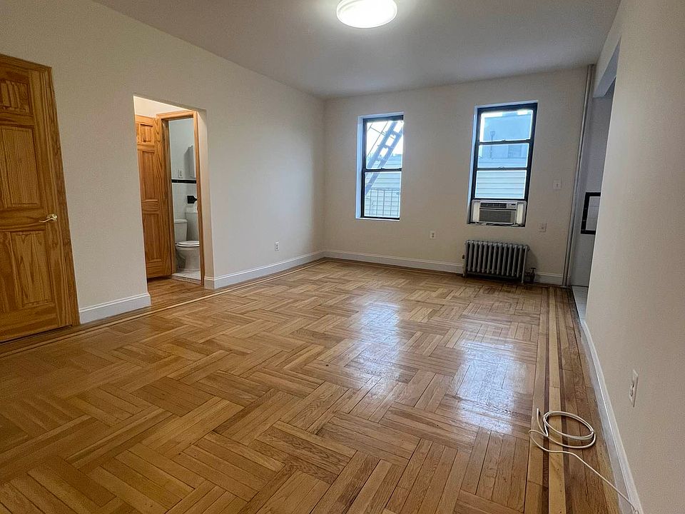 1st image of 3420 30th St APT 3H