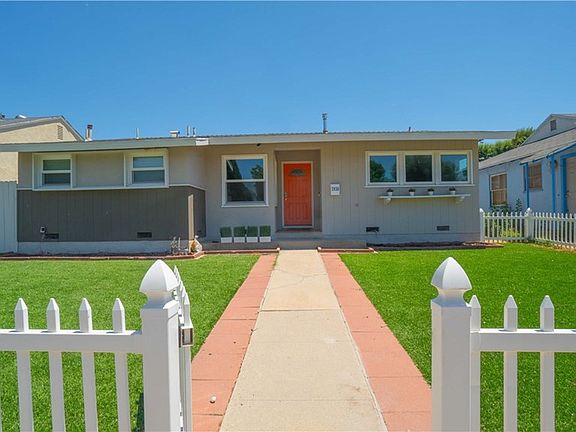 2nd image of 7936 Louise Ave