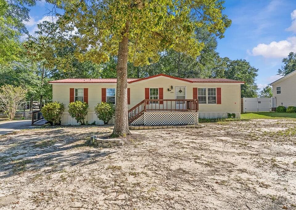 1st image of 105 Grand Oaks Dr