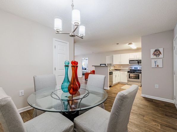 100 Willow Brook Ct #1223