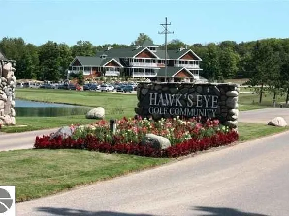 2604 Hawks Eye Dr, Bellaire, MI 49615