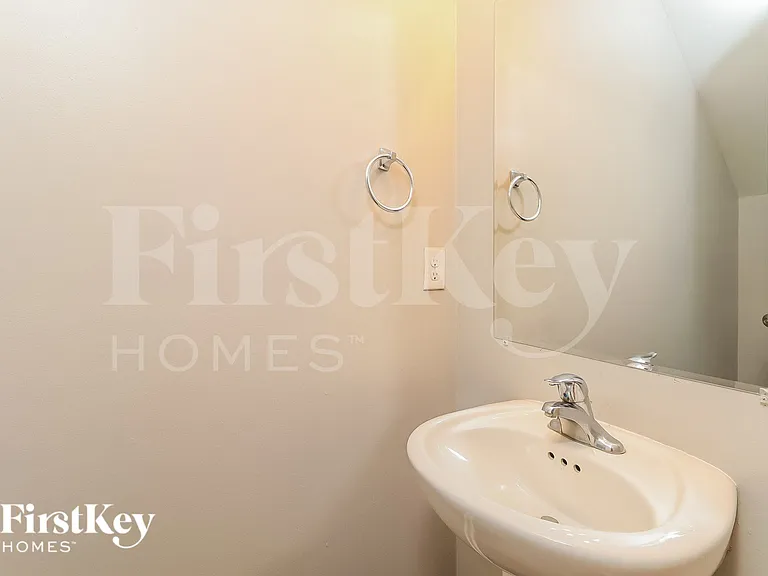 7429 Hidden Creek Dr — Photo 14