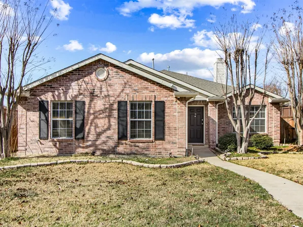 2039 Diamond Ridge Dr, Carrollton, TX 75010