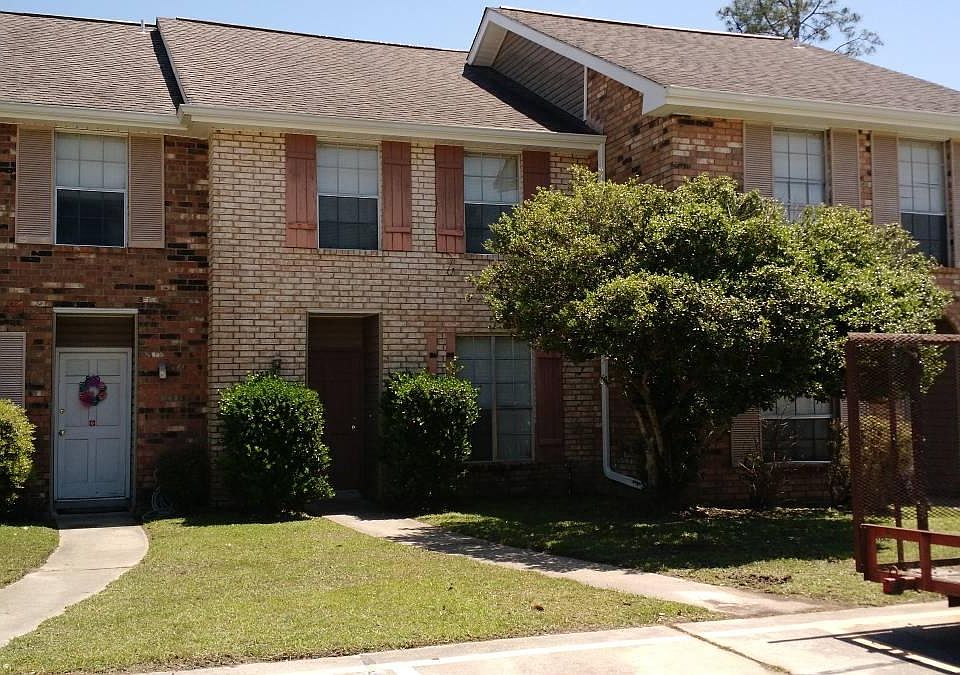 1st image of 812 Asheville Dr