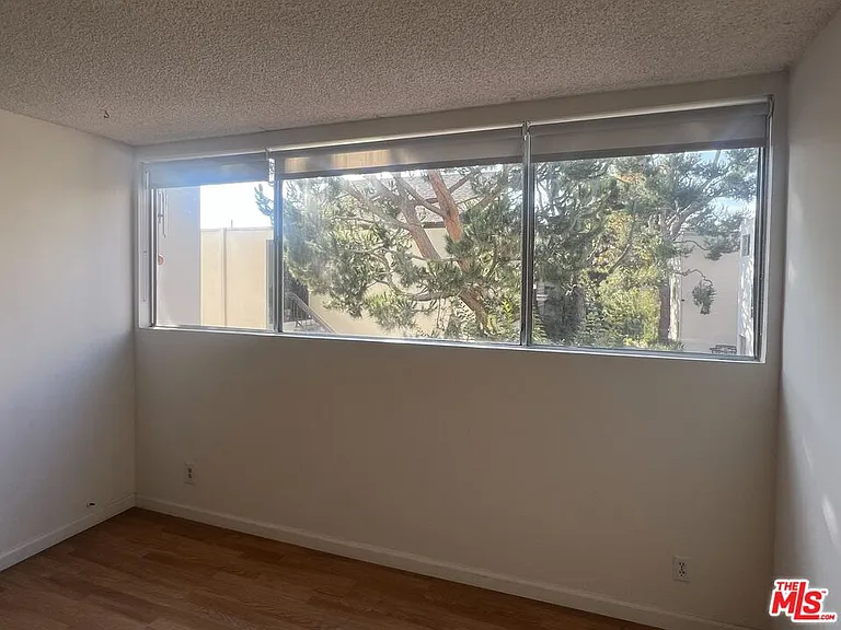 6000 Canterbury Dr #6000D212 — Photo 3