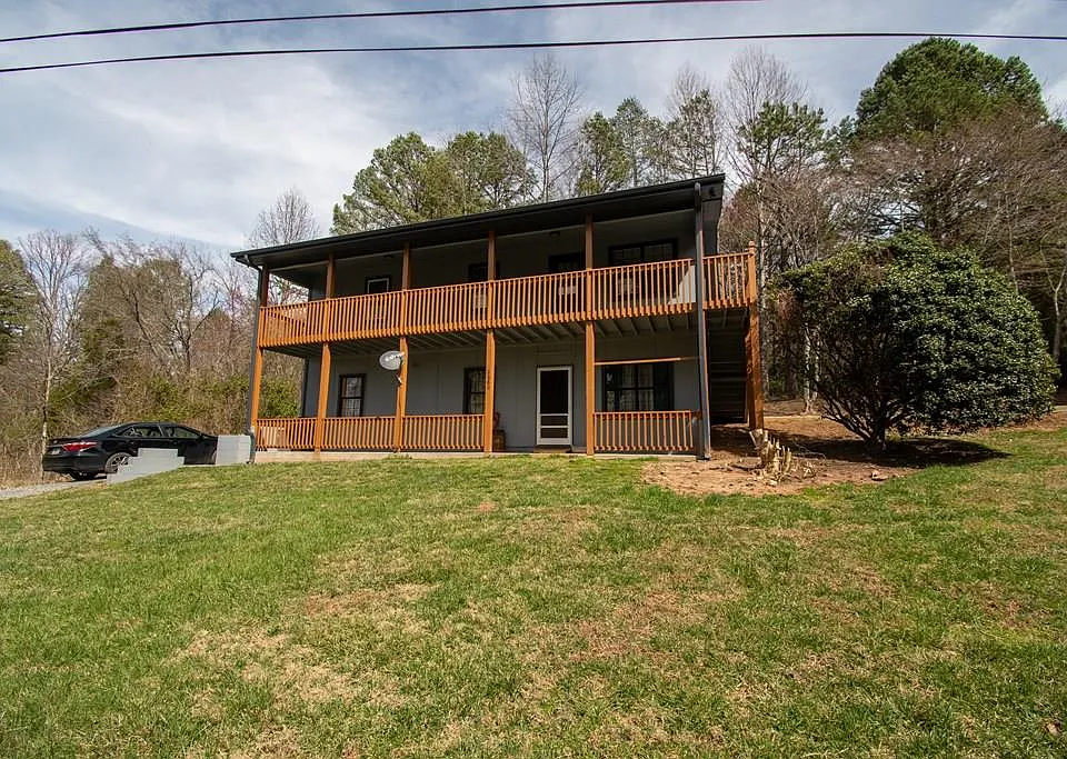 2680 River Rd #B