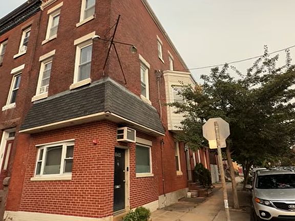 4th image of 845 N 23rd St #1R