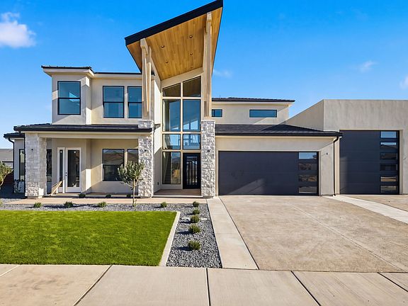 3rd image of 3011 E Rimrunner Dr #302