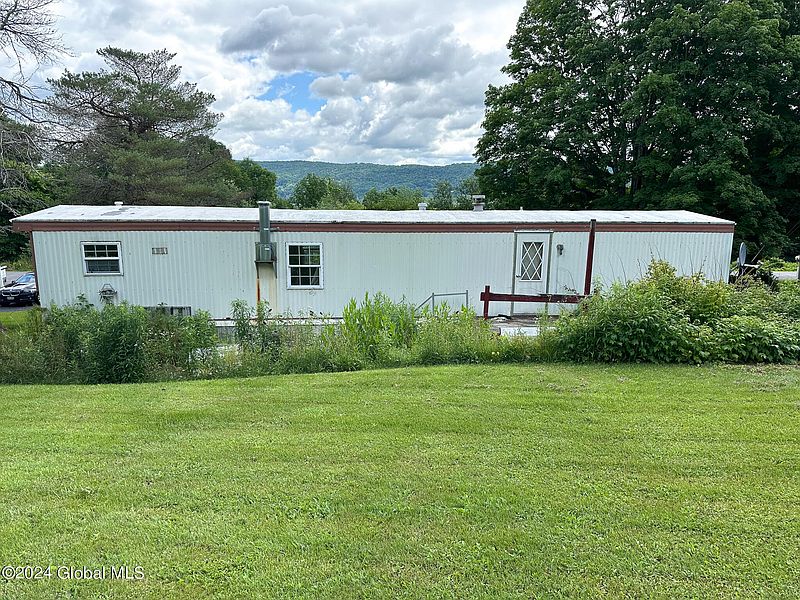 4th image of 199 Taylor Road