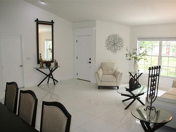 5th image of 2680 LAKE JACKSON CIRCLE