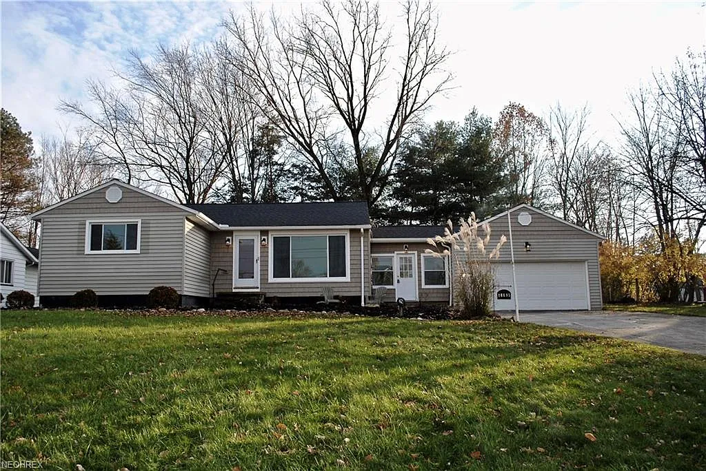 18695 Meadow Ln photo 1