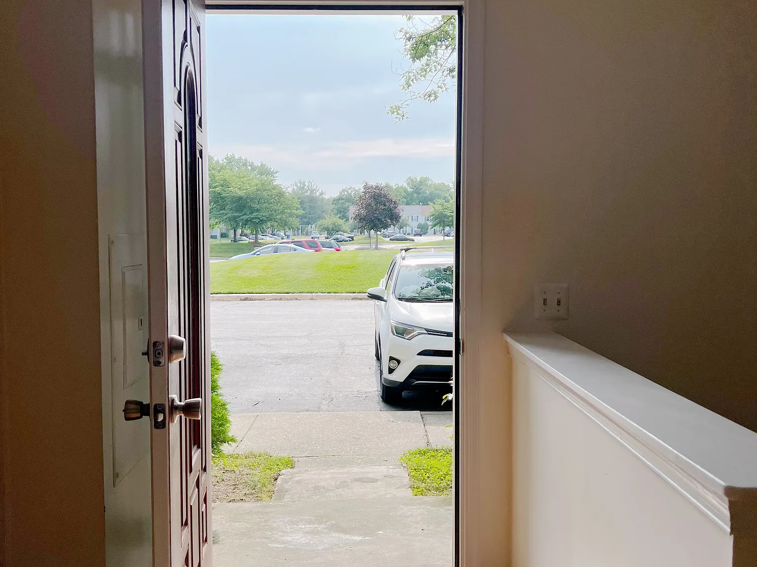 3 bed, 1.5 bath, 1160 sqft, $2,295 — Photo 4