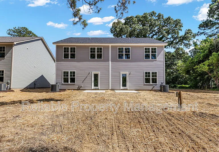 501 B H Parrish Rd — Photo 2