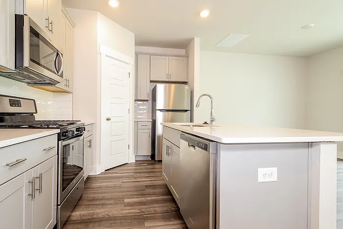 306 Ellis Mill St — Photo 6