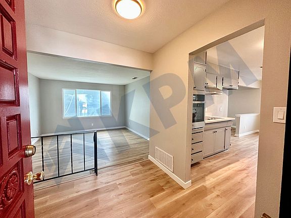 3rd image of 7207 Southfield Way