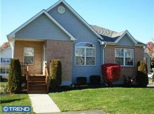2 Patriot Ct, Upper Chichester, PA 19061