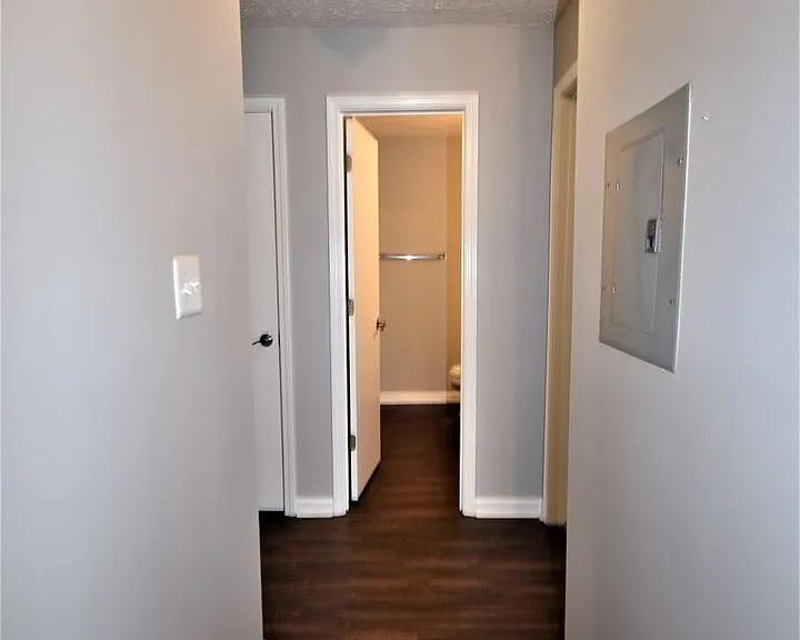 Robb Avenue-765 (x14) — Photo 12
