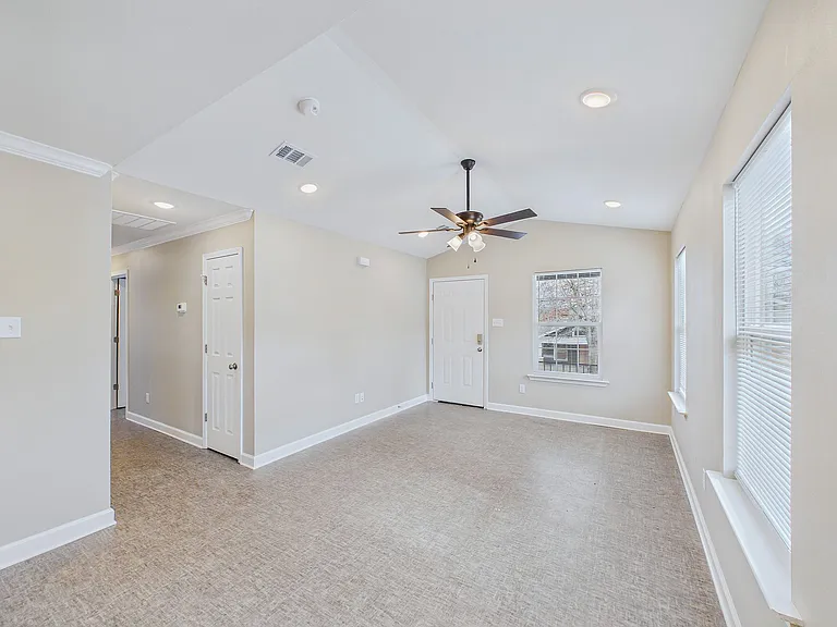1820 Johnson St — Photo 10