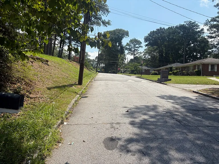1917 Penelope Rd NW — Photo 33
