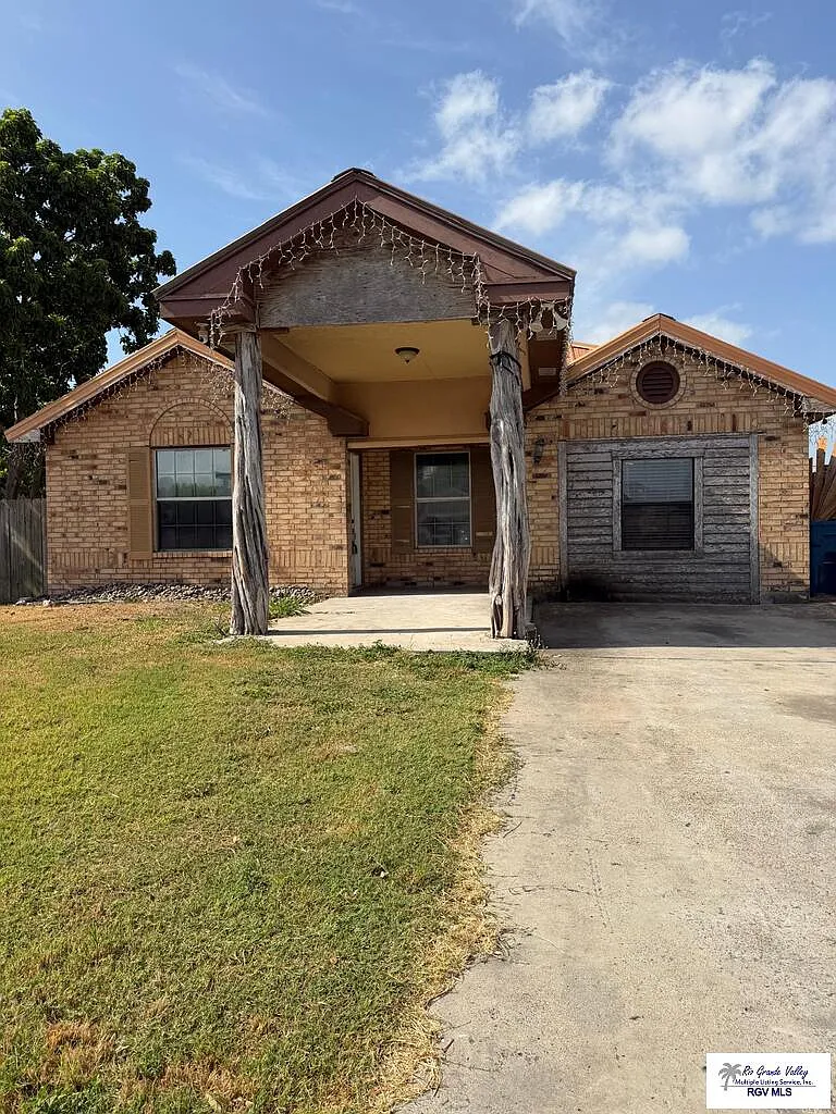 3 bed, 2.0 bath, 1291 sqft, $1,500 — Photo 1