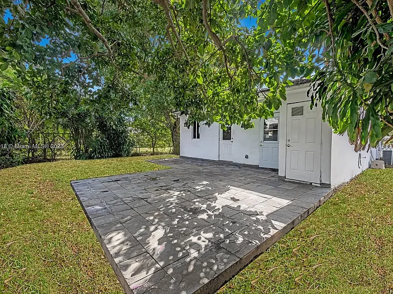 8861 SW 127th Ter — Photo 110
