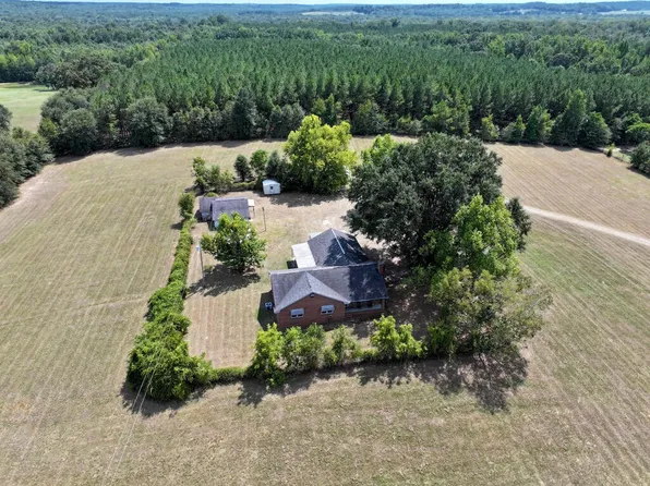 205 Padgetts Rd, Seale, AL 36875