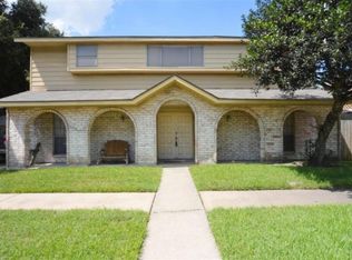 222 Saint Finans Way, Houston, TX 77015