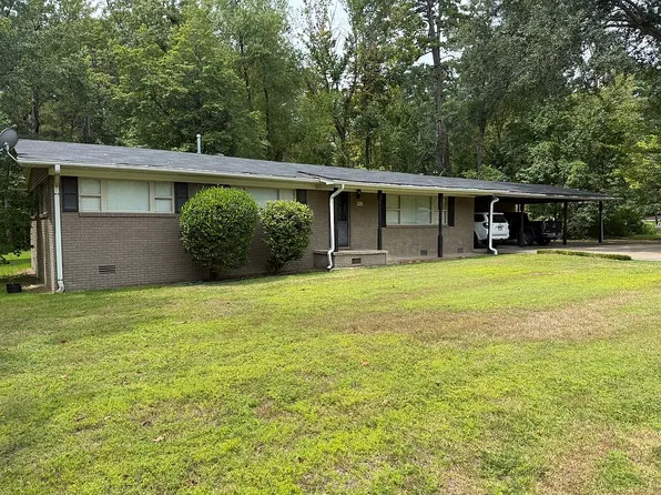 961 N 8th St, Arkadelphia, AR 71923