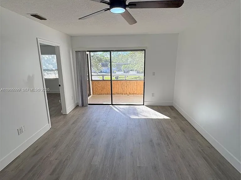 1500 NW 4th Ave #306 — Photo 17