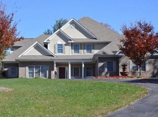 6188 Steeplechase Dr, Roanoke, VA 24018