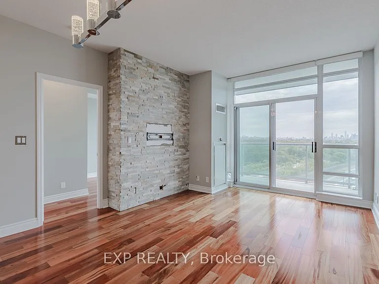 1900 Lake Shore Blvd W #LPH07 — Photo 3