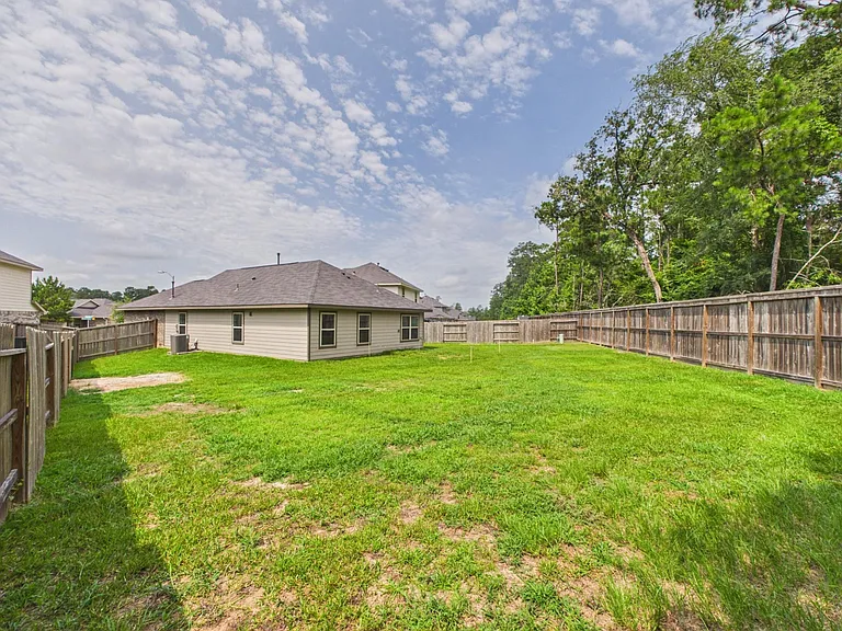 1300 Winding Willow Dr — Photo 22