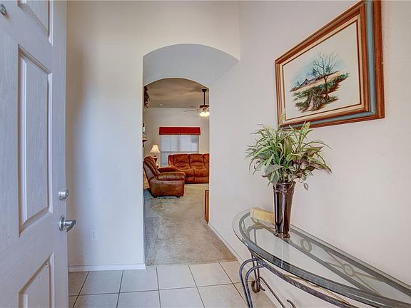 4th image of 1125 Manhassett Ct