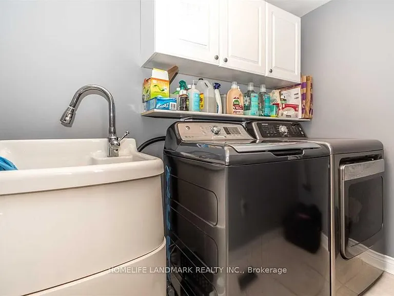 66 Woodcock Ave #MAIN UPPER — Photo 15