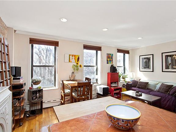 5th image of 181 Macdonough St APT 4