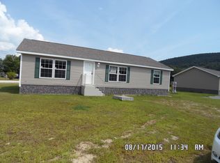 60 Kapper Dr #W60, Winchester, NH 03470