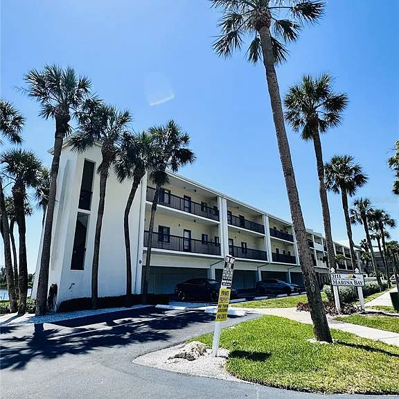 3111 Pass A Grille Way #109R — Photo 1