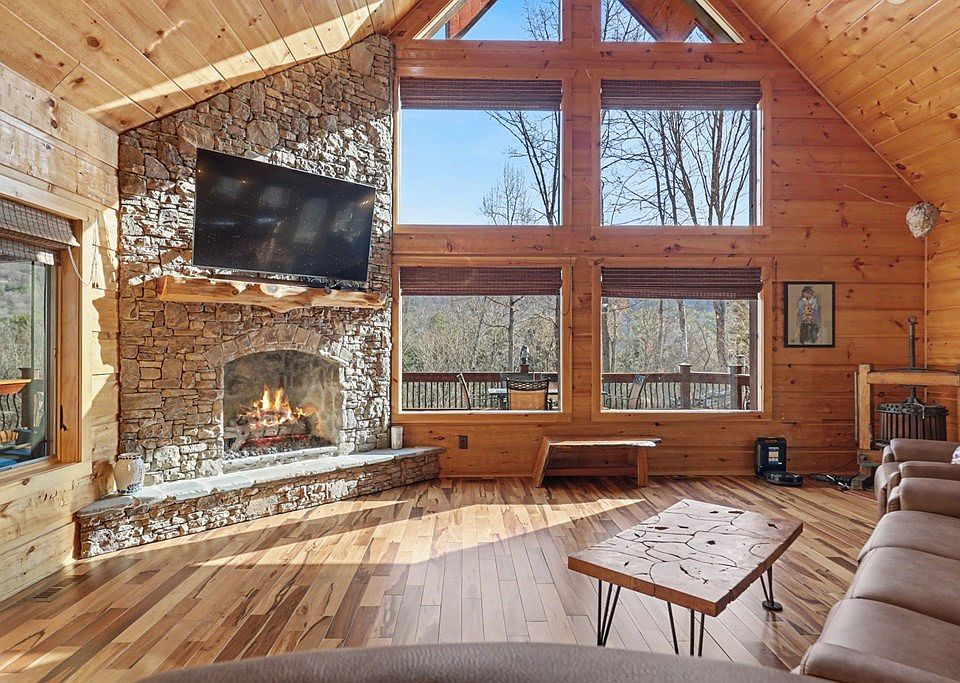 16th image of this home