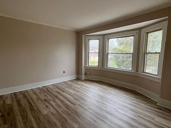 2nd image of 541-543 Grafton Ave #543-1/2