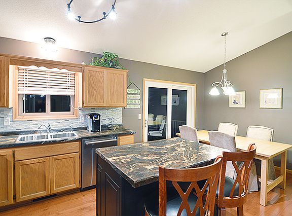 5th image of 6064 Forest Boulevard Trl