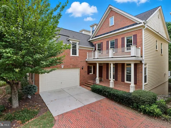 705 Oak Knoll Ter, Rockville, MD 20850