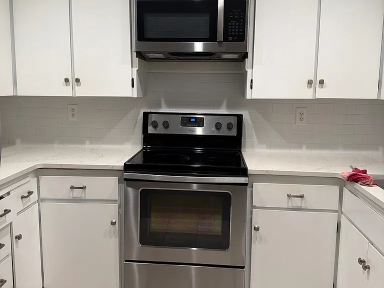 512 E Ave — Photo 12