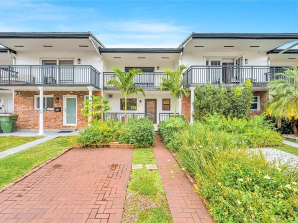 2211 NE 122nd St #2211, North Miami, FL 33181