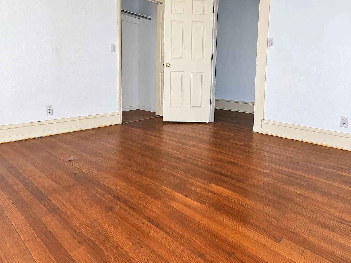 2 bed, 950 sqft, $1,199 — Photo 4