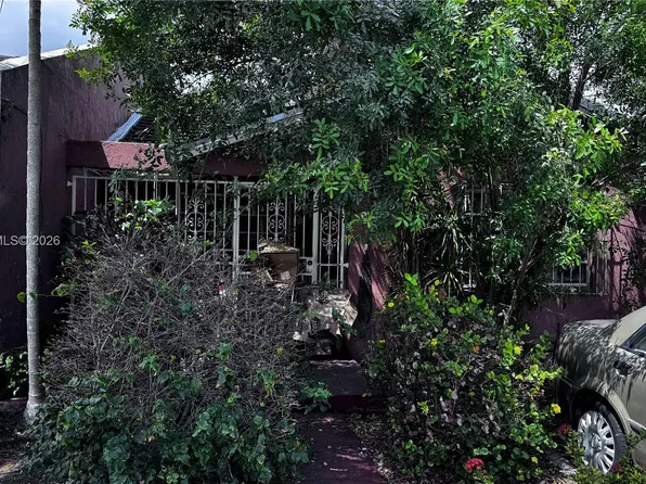 30 SW 116th Ave, Sweetwater, FL 33174