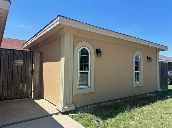 1216 E Parker Ave #A, Midland, TX 79701