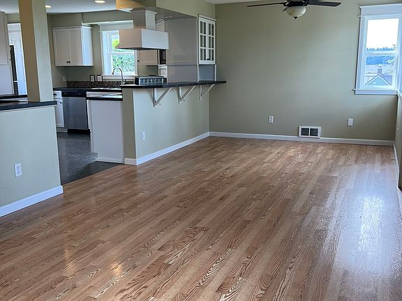 5th image of 1615 4th St