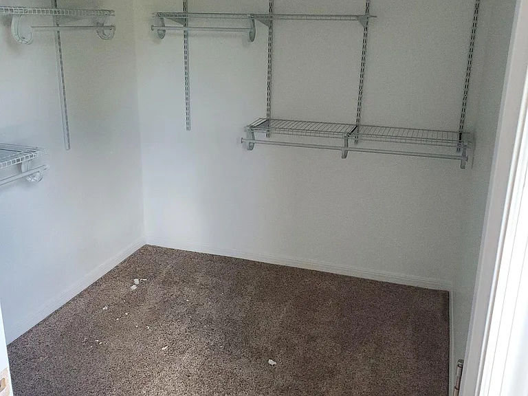 714 N Warfield Ave — Photo 10